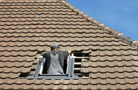 Pose de velux - Saint-Sériès